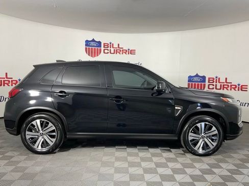 Used 2023 Mitsubishi Outlander Sport ES image 2