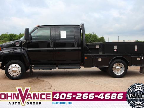 Used 2005 GMC TopKick C4500 2WD Crew Cab image 6
