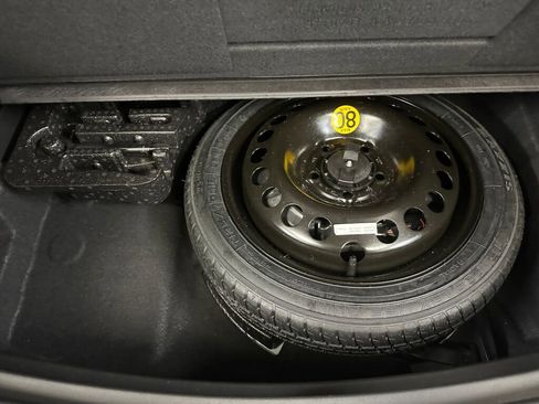 Certified 2022 Buick Encore GX Preferred w/ Cold Weather Comfort Package image 23