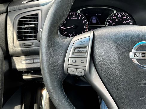 Used 2015 Nissan Altima 2.5 SL w/ Moonroof Package FWD image 11