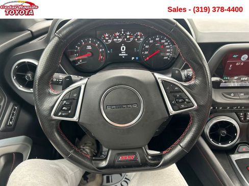 Used 2016 Chevrolet Camaro SS image 16