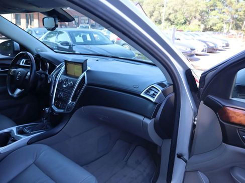 Used 2011 Cadillac SRX Luxury image 15