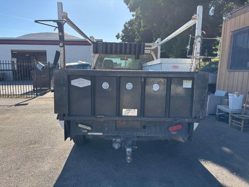 Used 2006 GMC Sierra 2500 W/T RWD image 5