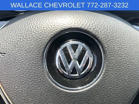 Used 2020 Volkswagen Tiguan SE R-Line FWD image 24