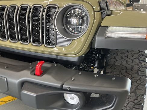 New 2026 Jeep Wrangler Rubicon AWD/4WD image 10