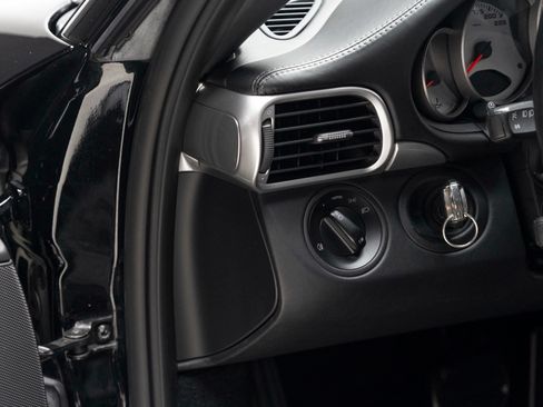 Used 2013 Porsche 911 Turbo S AWD/4WD image 20