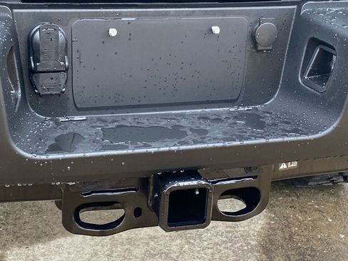 Used 2025 Ford F250 Platinum image 6