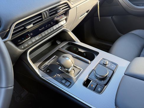 New 2026 MAZDA CX-90 Plug-In Hybrid w/ Preferred image 13