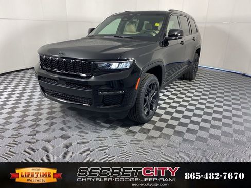 New 2025 Jeep Grand Cherokee L Limited w/ Trailer Tow Package image 3