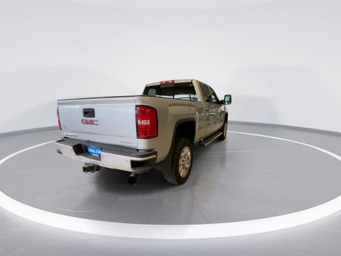 Used 2018 GMC Sierra 2500 Denali w/ Duramax Plus Package image 8