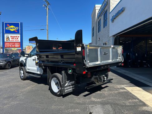 New 2025 Ford F550 4x4 Regular Cab Super Duty image 9