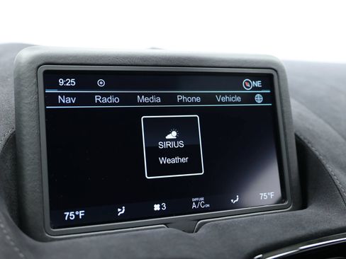 Used 2020 Aston Martin V8 Vantage Coupe RWD image 39