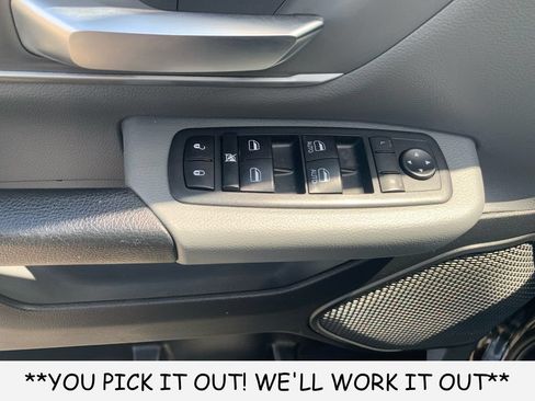 Used 2020 RAM 1500 Big Horn AWD/4WD image 12