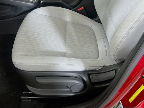 Used 2022 Hyundai Kona SEL FWD image 25