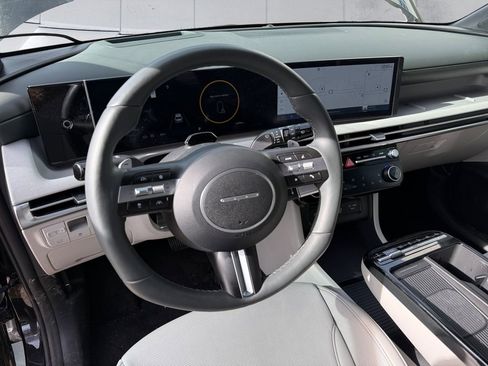 Used 2025 Hyundai Tucson Limited image 9