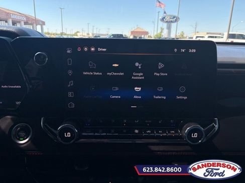 Used 2025 Chevrolet Colorado Z71 w/ Z71 Convenience Package 2 AWD/4WD image 17