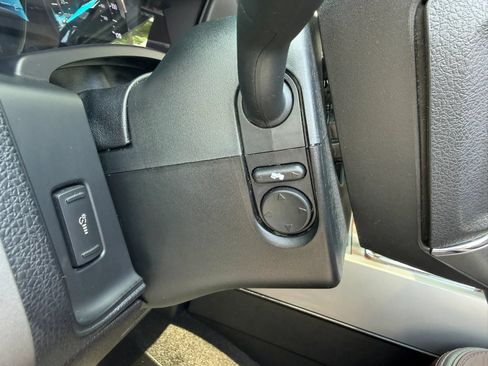 Used 2016 Ford Expedition EL Platinum AWD/4WD image 25