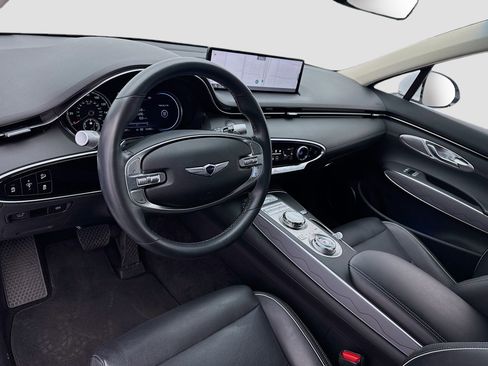 Used 2023 Genesis GV70 2.5T w/ Advanced Package AWD/4WD image 7