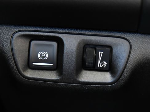 Used 2023 GMC Acadia SLT FWD image 33