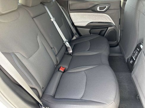 Used 2025 Jeep Compass Sport AWD/4WD image 16