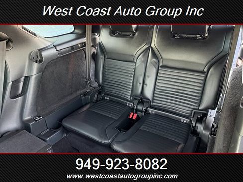 Used 2020 Land Rover Discovery HSE image 14