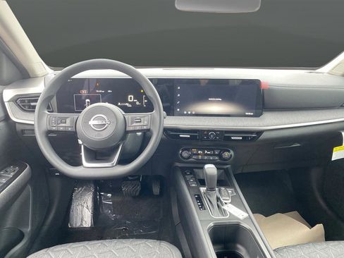 New 2026 Nissan Kicks SV w/ Cold Weather Package image 5