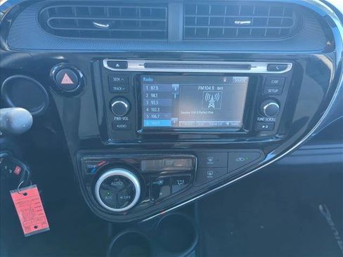 Used 2018 Toyota Prius C Two image 13