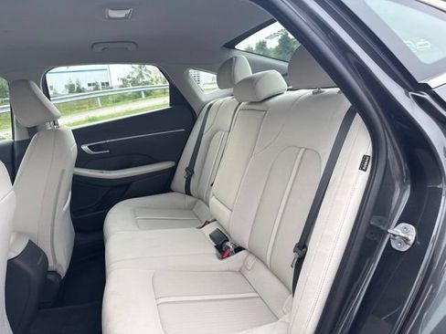 Used 2025 Hyundai Sonata SEL FWD image 4