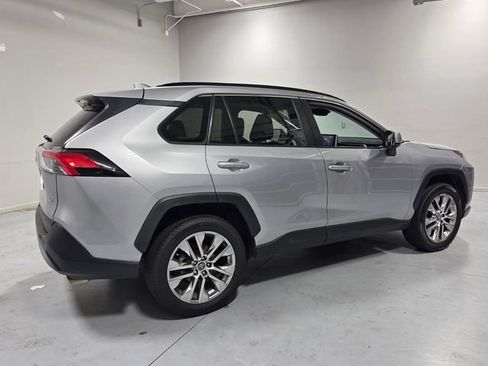 Used 2021 Toyota RAV4 XLE Premium FWD image 14