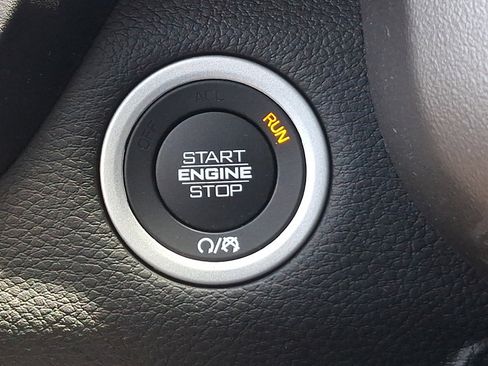 Used 2019 RAM 1500 Big Horn AWD/4WD image 23