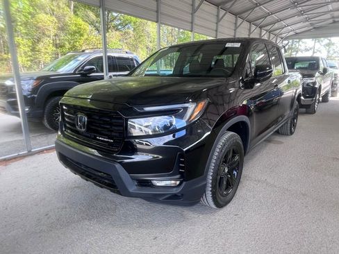 Used 2023 Honda Ridgeline Black Edition image 2