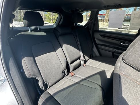 Used 2025 Honda CR-V Sport image 11