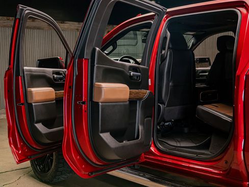 Used 2022 Chevrolet Silverado 1500 High Country image 27