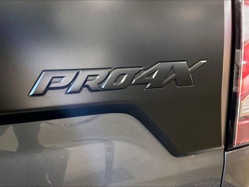 Used 2023 Nissan Titan PRO-4X w/ Pro-4x Convenience Package image 43