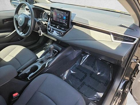 Used 2022 Toyota Corolla LE w/ Carpet Mat Package (TMS) FWD image 19