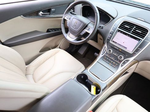 Used 2019 Lincoln Nautilus Select FWD image 15