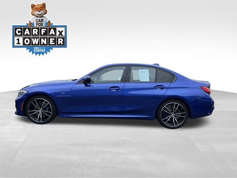 Used 2022 BMW 330i Sedan w/ M Sport Package RWD image 2