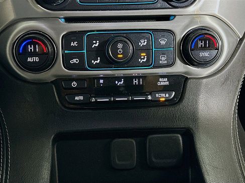 Used 2019 GMC Yukon SLE w/ Convenience Package image 16