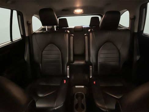 Used 2024 Toyota Highlander XLE image 15