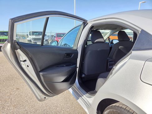 Used 2023 Toyota Corolla LE image 13