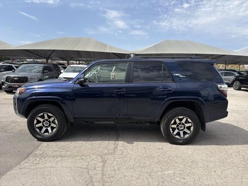 Used 2024 Toyota 4Runner TRD Off-Road Premium AWD/4WD image 2