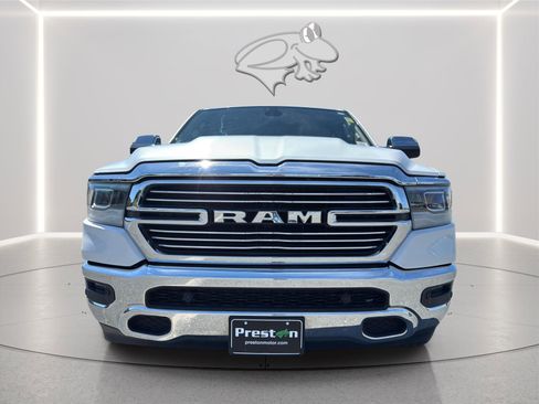 Used 2019 RAM 1500 Laramie AWD/4WD image 9