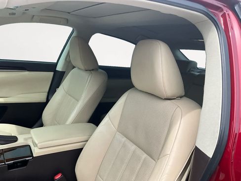 Used 2016 Lexus ES 350 w/ Ultra Luxury Package FWD image 17