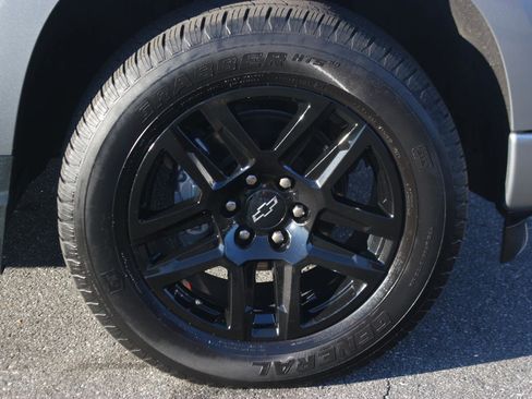 Used 2023 Chevrolet Silverado 1500 Custom w/ LPO, Dark Essentials Package image 33