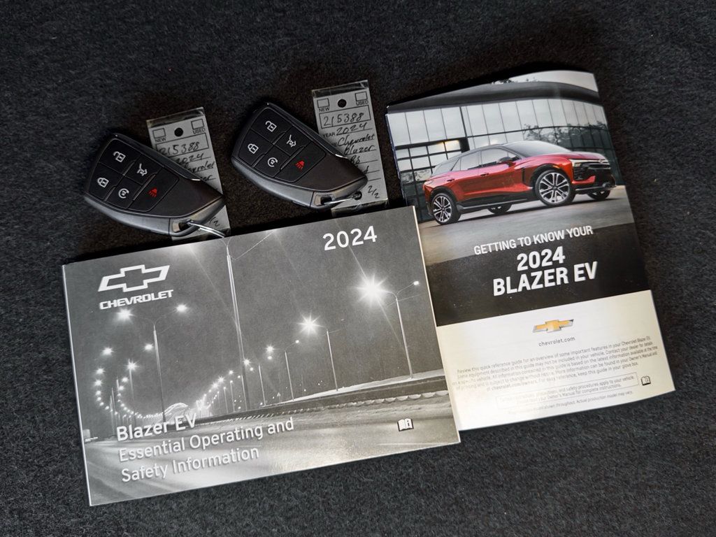 Used 2024 Chevrolet Blazer EV RS AWD/4WD image 23