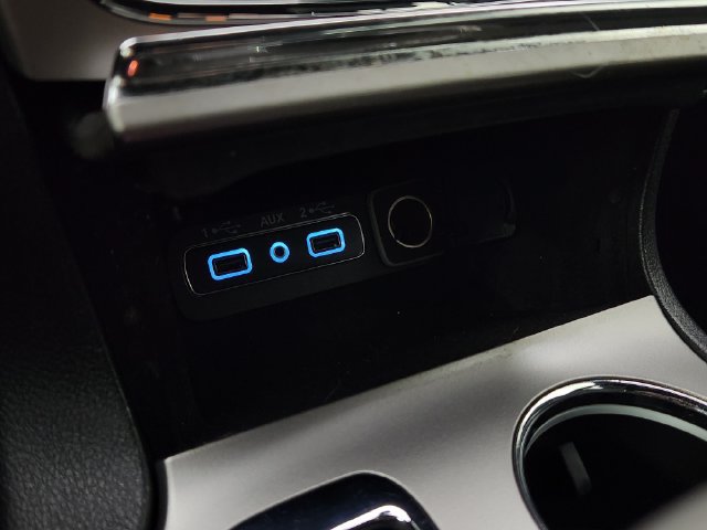 Used 2020 Jeep Grand Cherokee Laredo AWD/4WD image 29