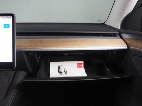 Used 2023 Tesla Model Y Long Range AWD/4WD image 38