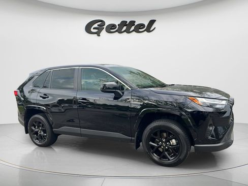 Certified 2025 Toyota RAV4 LE FWD image 3