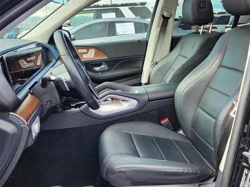 Used 2024 Mercedes-Benz GLE 450 4MATIC image 11