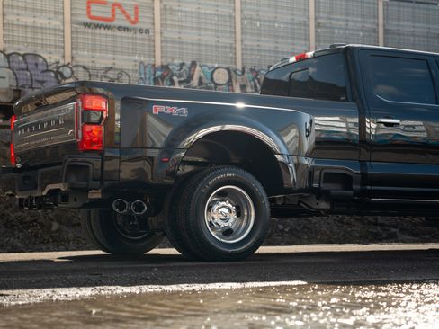 New 2026 Ford F350 Platinum w/ Platinum Plus Package image 5